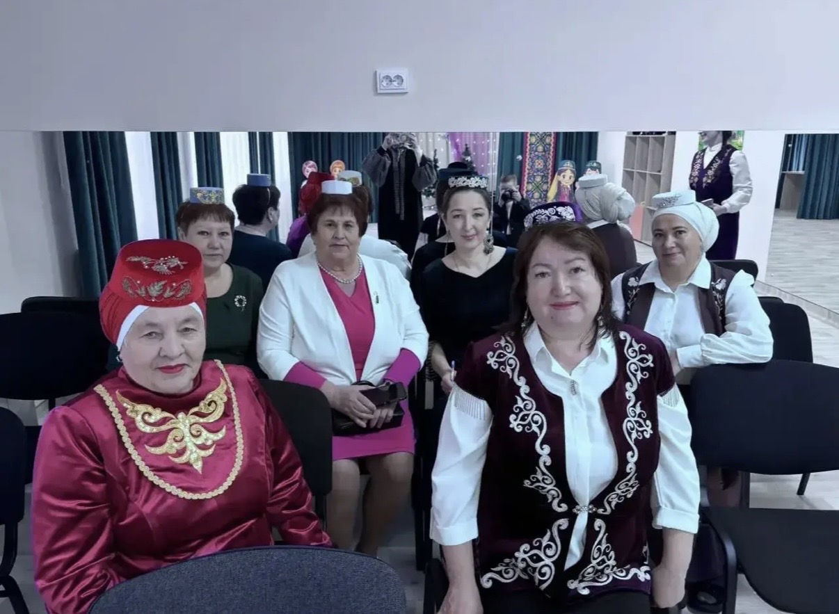 Гульсина Шакирова и ее коллеги