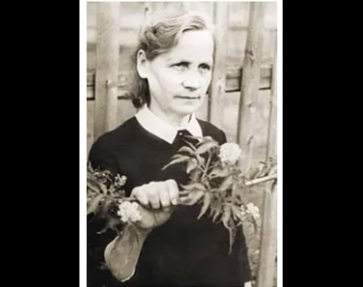 Заслуженный учитель Сабира Валиева