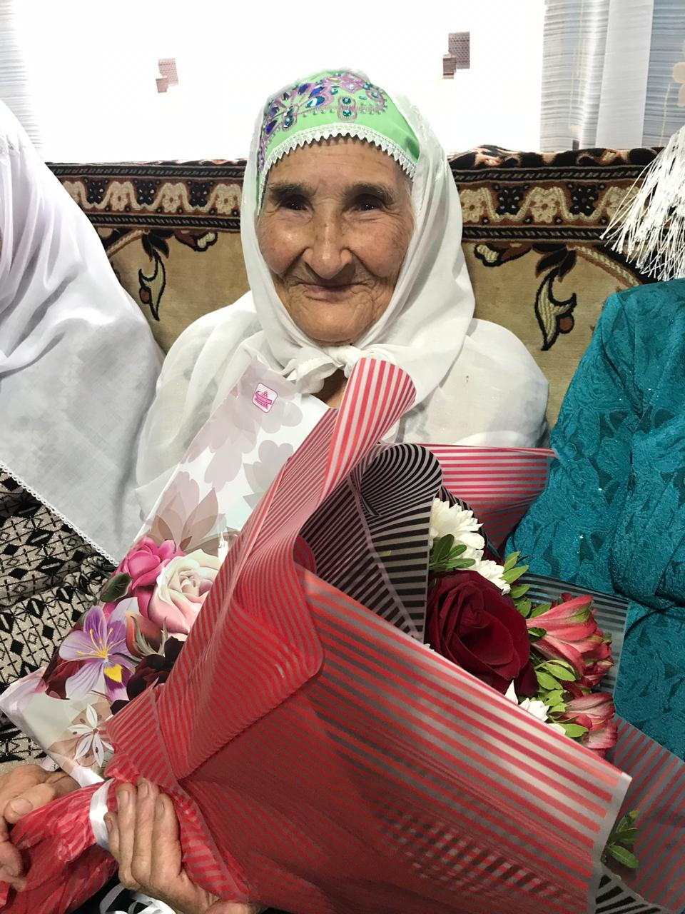 Сегодня 90 лет исполнилось жительнице села Улля
