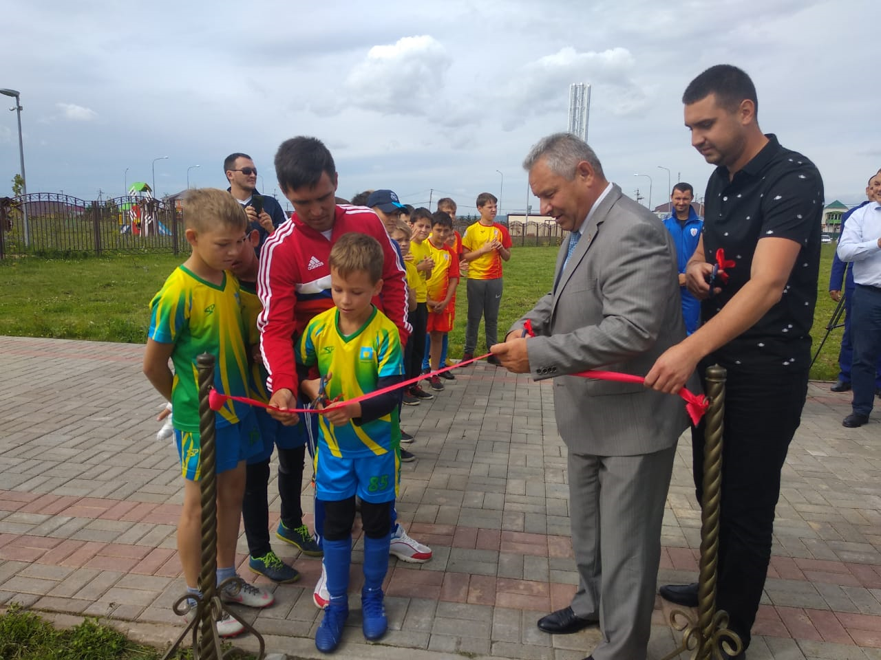 На День физкультурника в Высокогорском районе открыли новую спортивную площадку