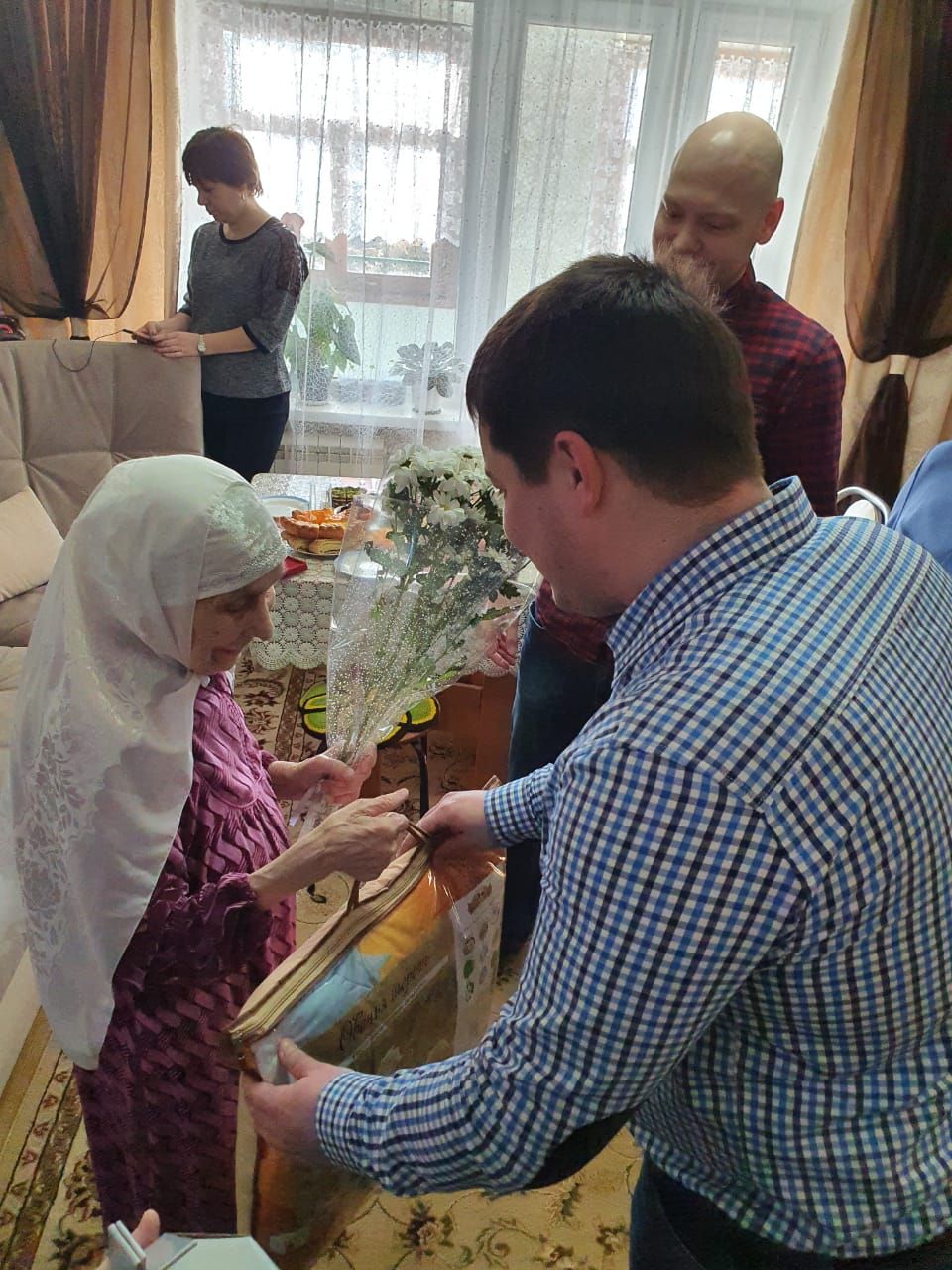 С 90-летием поздравляем жительницу Куркачи Высокогорского района