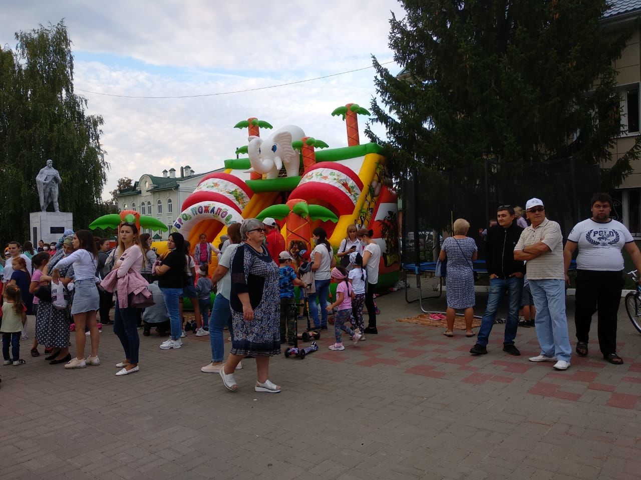 Красочно и празднично в Высокогорском районе отметили День Республики Татарстан