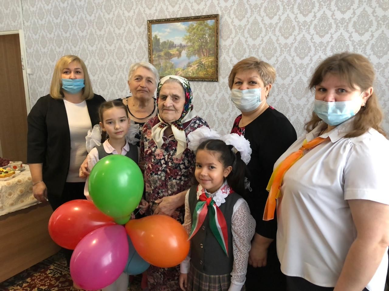 Рустам Калимуллин поздравил Анну Гаврилову с 95-м днём рождения