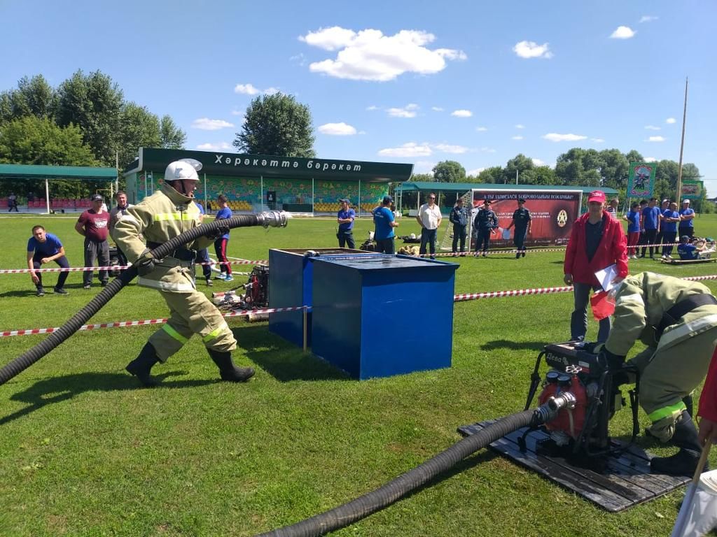 Пожарная команда Высокогоского района попала в топ-10 лучших подразделений главного управления МЧС РТ