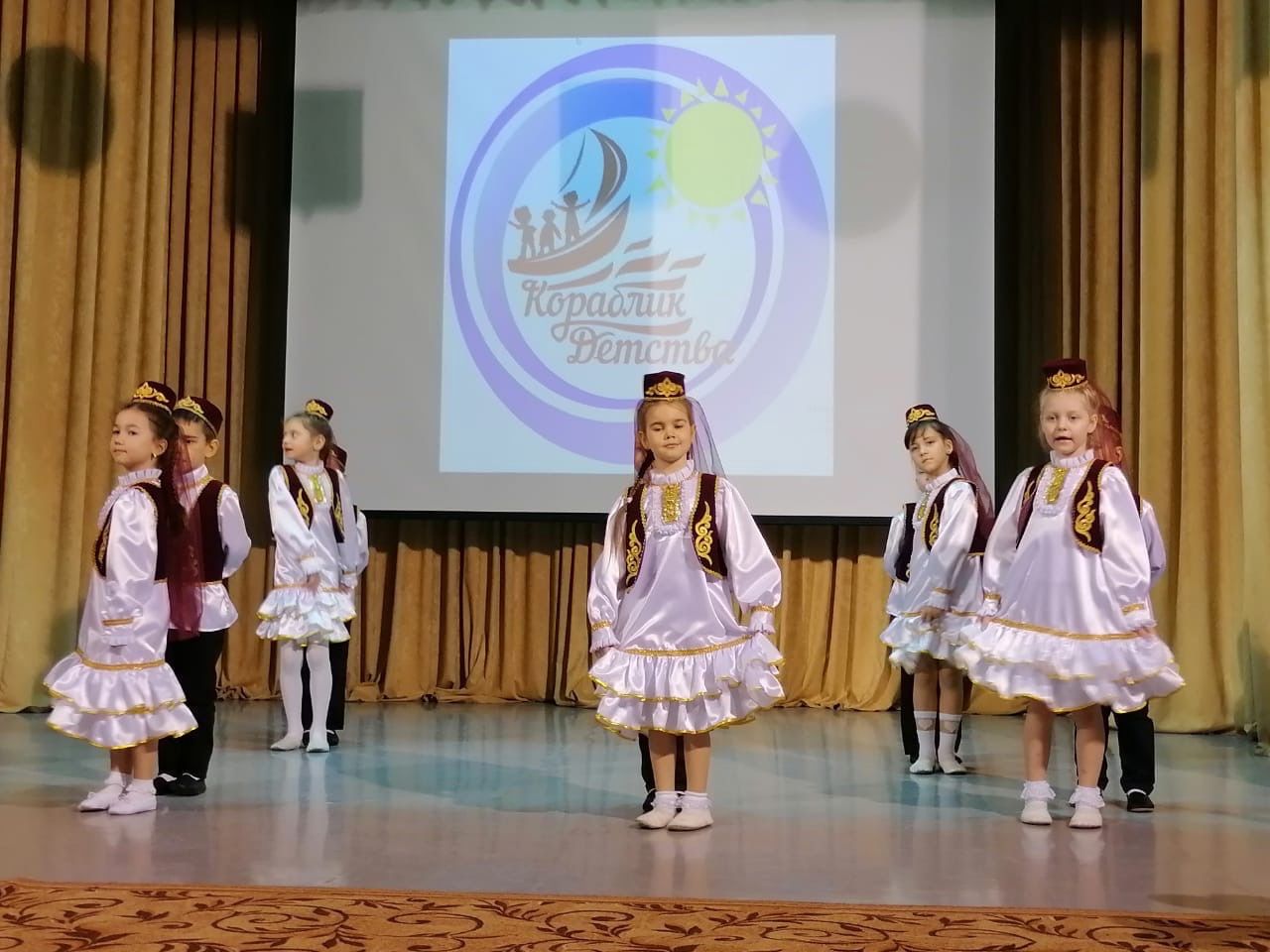 В Центральном Доме Культуры прошел Муниципальный фестиваль творчества дошкольников «Кораблик детства»