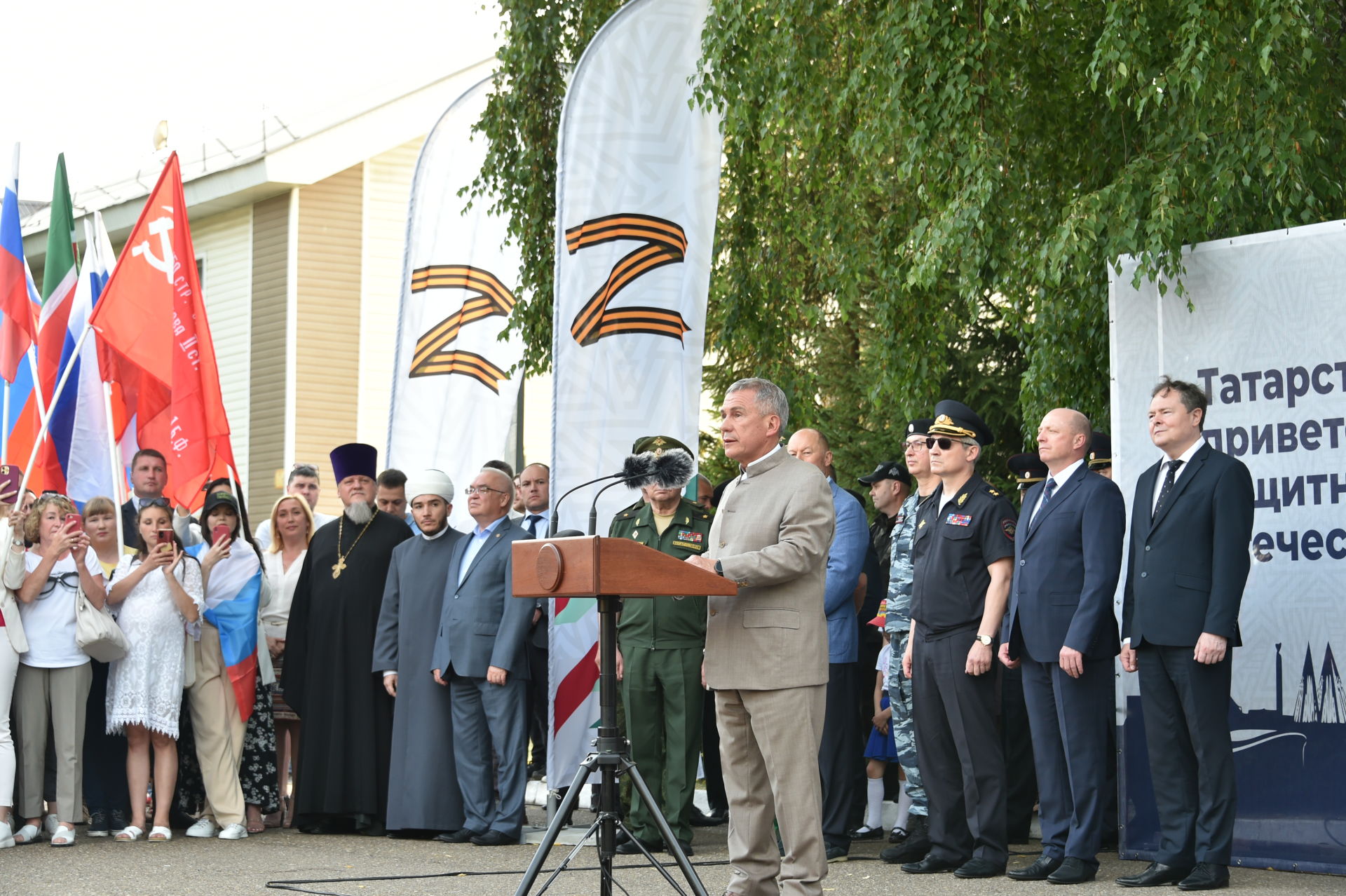 Президент Татарстана встретился участниками специальной военной операции