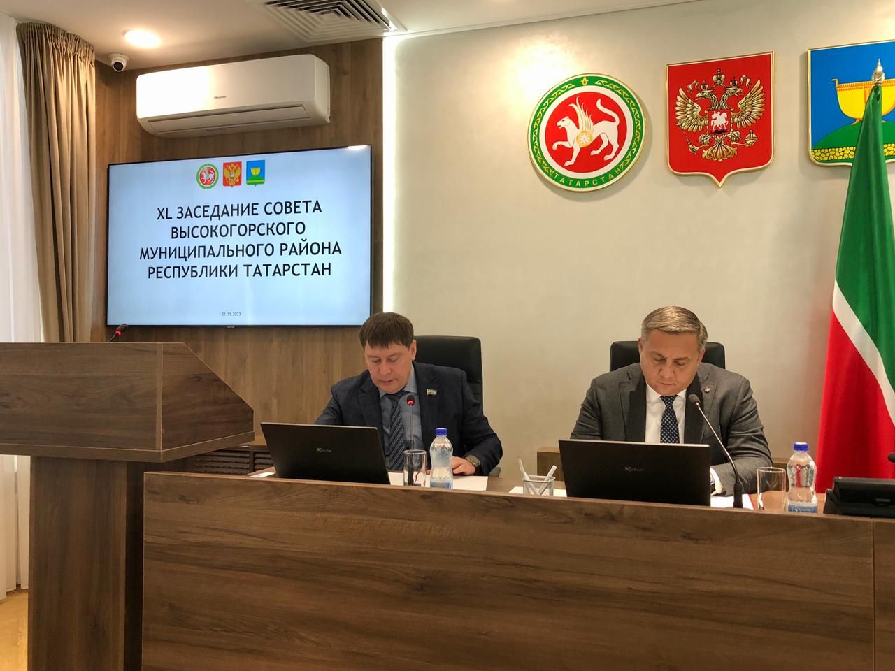 В Высокогорском районе прошла 40-я очередная сессия районных депутатов