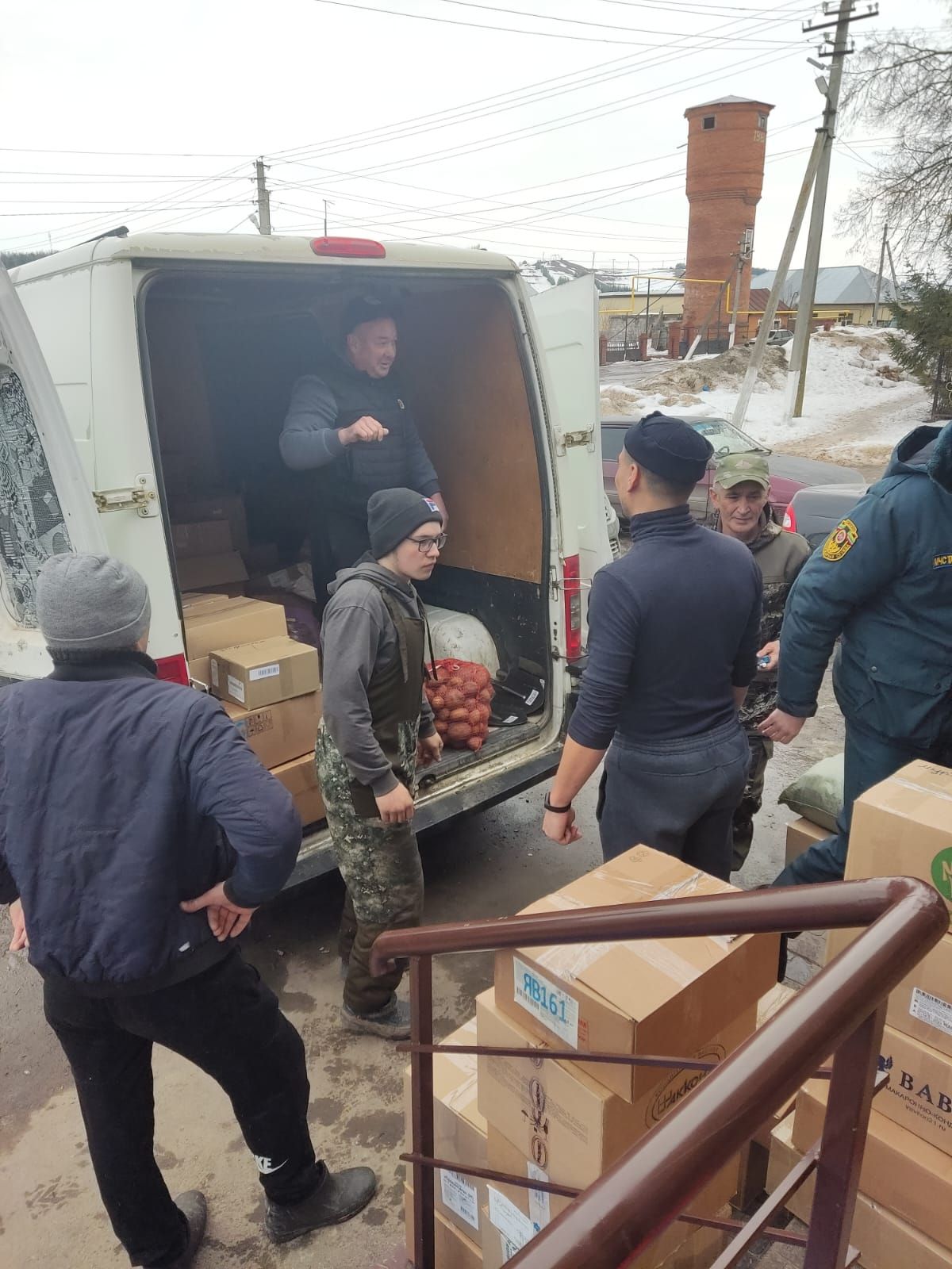 Жители Дубъязского сельского поселения отправили две партии гумпомощи