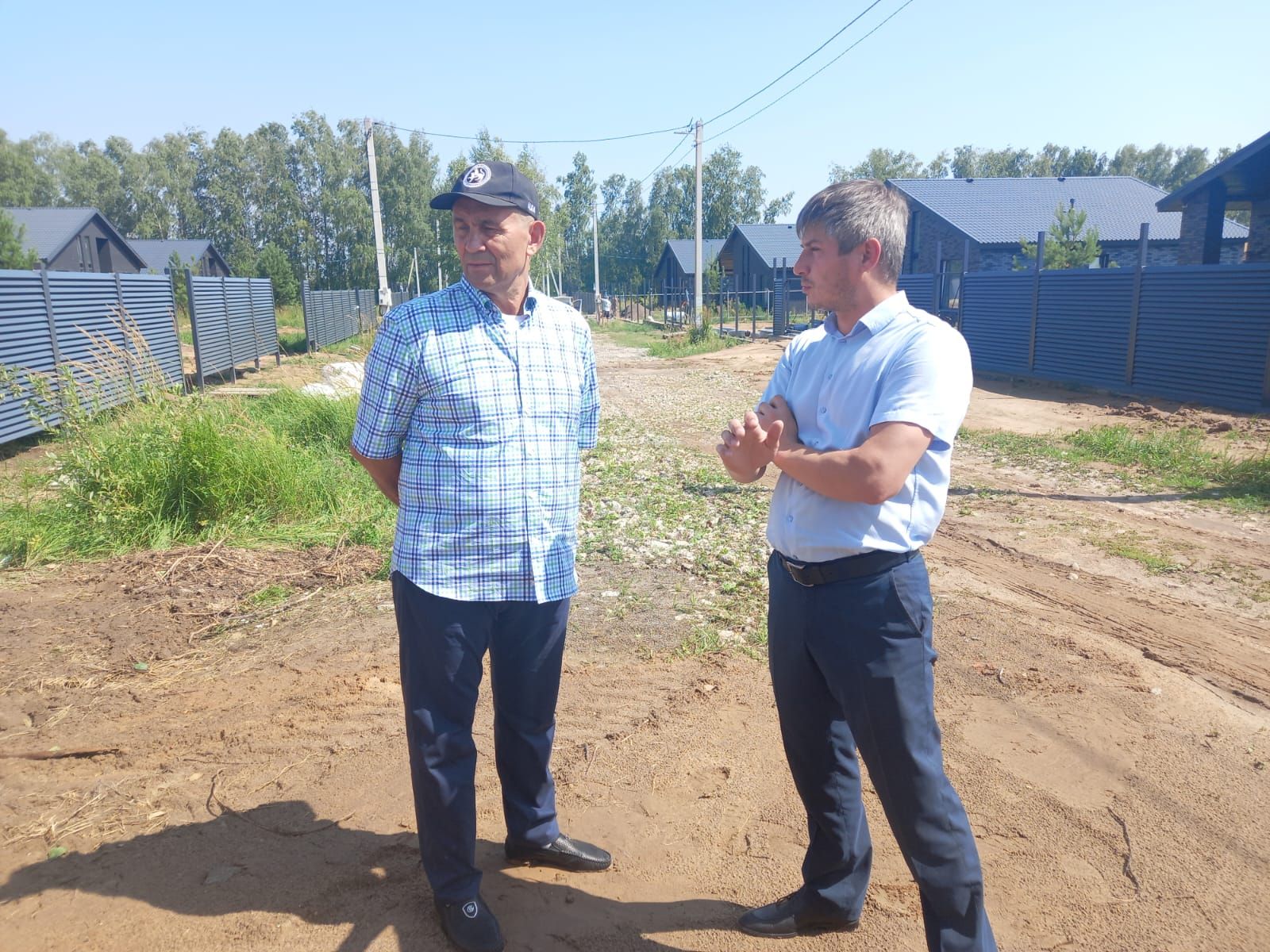 В Высокогорском районе многодетная мать-инвалид получила ключи от нового дома
