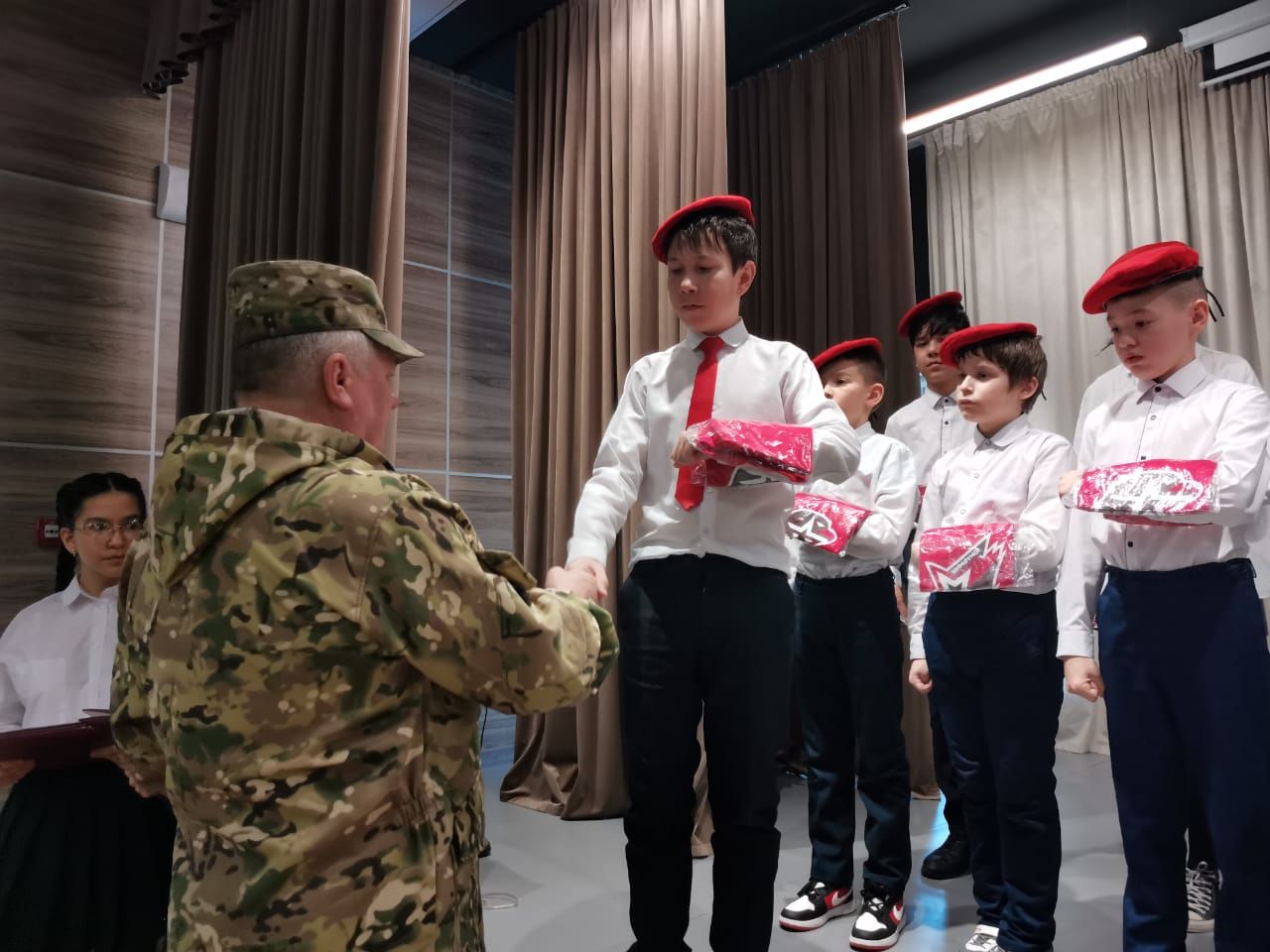 Сегодня в Высокогорской школе #2 прошел Урок мужества с участниками СВО
