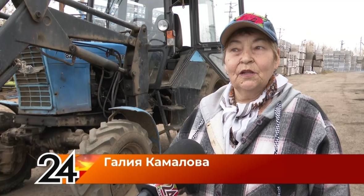 «Сразу на трактор села»: пенсионерка Галия Камалова о своей жизни