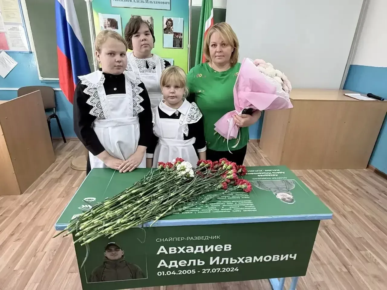 Парту Героя в честь погибшего бойца СВО открыли в Высокогорском районе