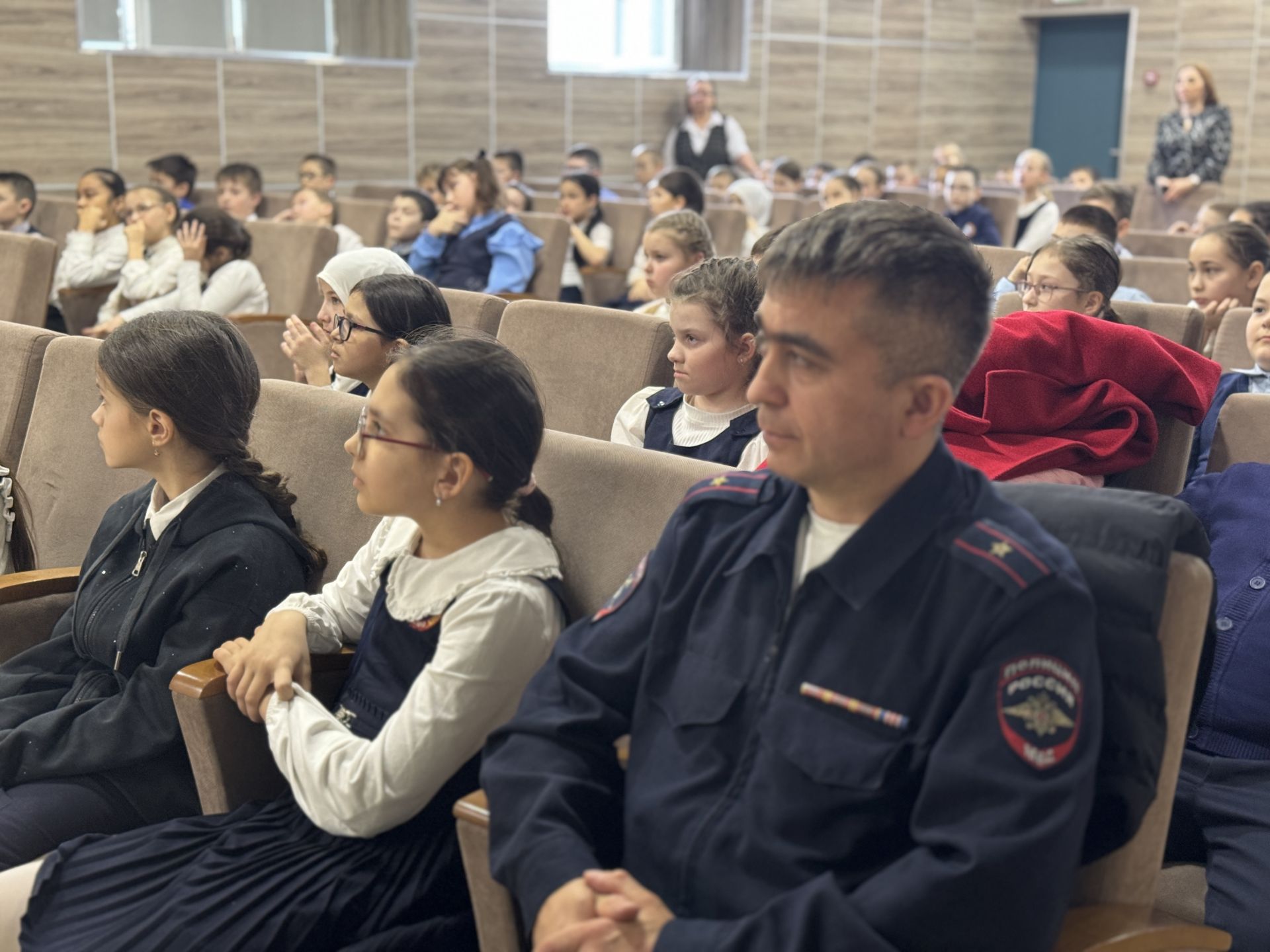 ЮИД помогает детям провести каникулы безопасно