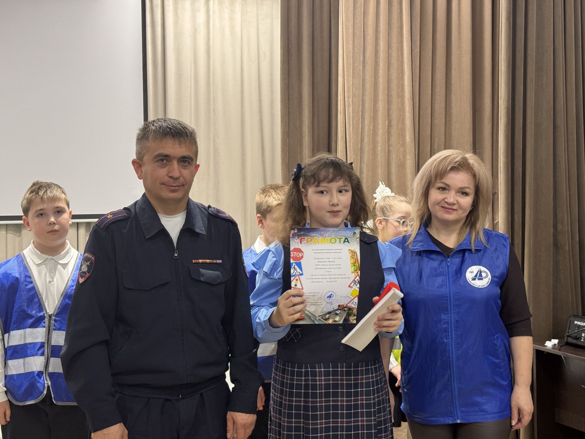 ЮИД помогает детям провести каникулы безопасно