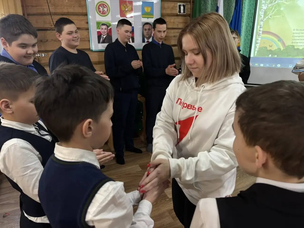 В Березкинском СДК школьники сыграли в народные игры по Пушкинской карте