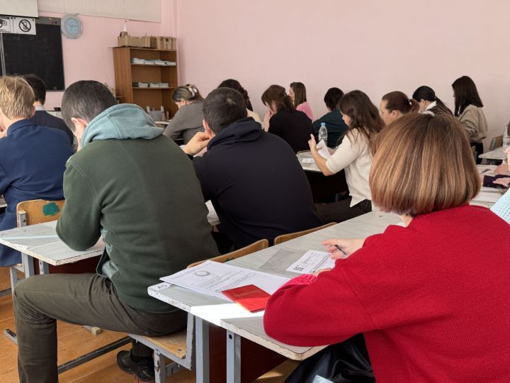 Старший брат из Мемдели  сдал ОГЭ вместе с сестрой