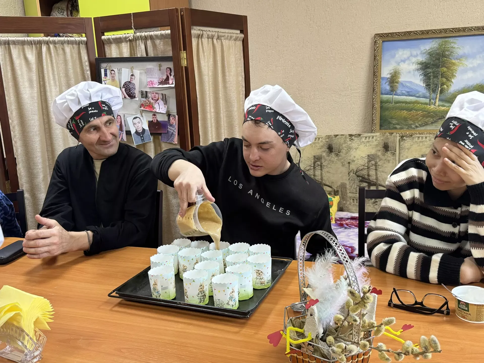 Рецепты дружбы и поддержки: оливье, куличи и главное — любовь