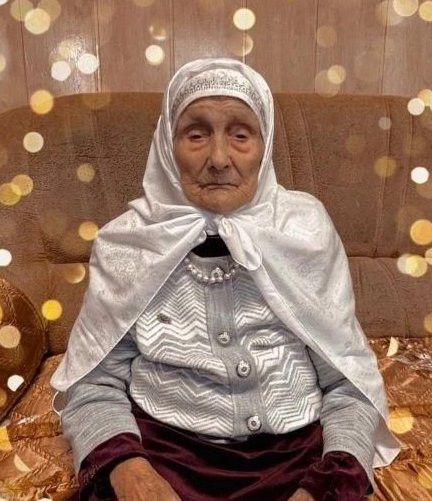 История бабушки Тайфы, которая в одиночку построила дом