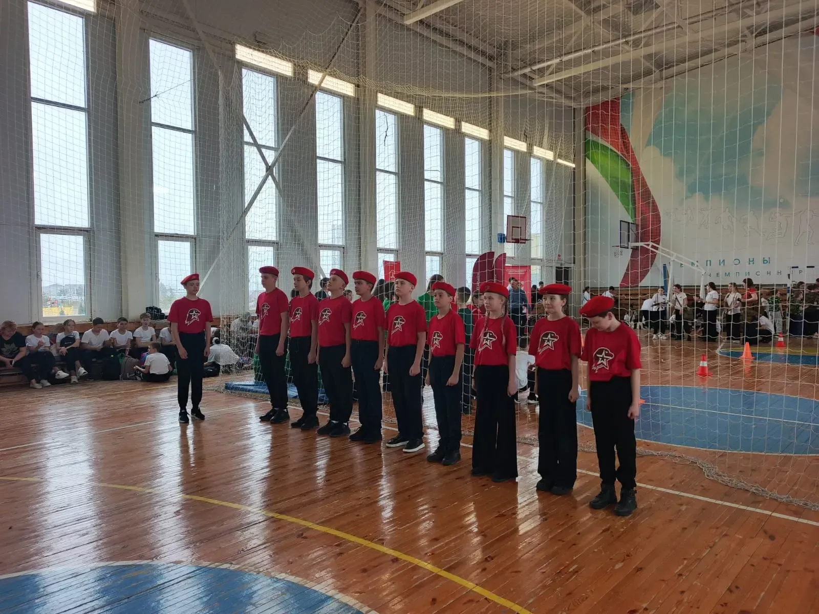 Зарница 2.0 в школе №4 объединила учеников в командной игре