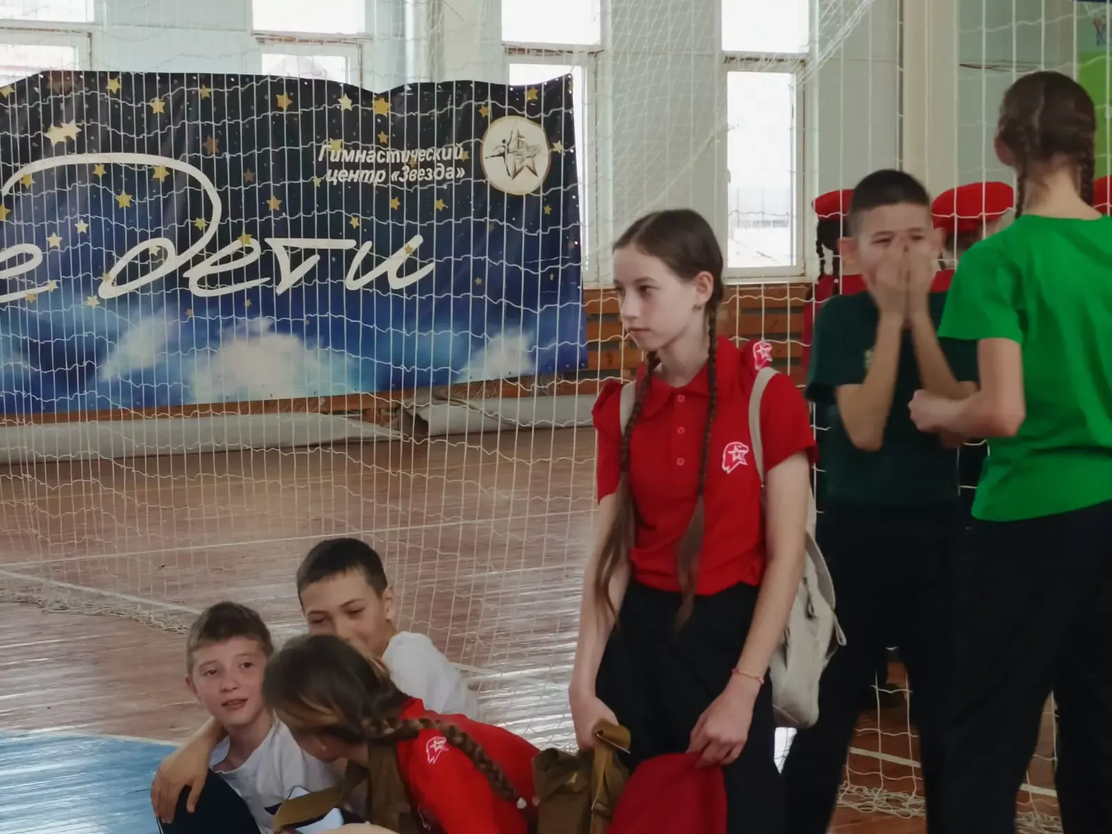 Зарница 2.0 в школе №4 объединила учеников в командной игре