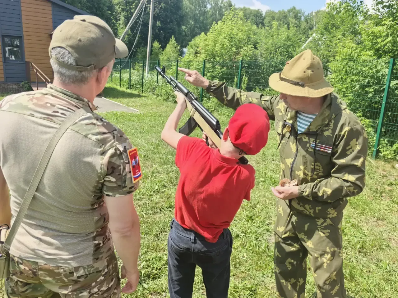 В Высокогорском районе почтили память героев в преддверии Дня памяти и скорби