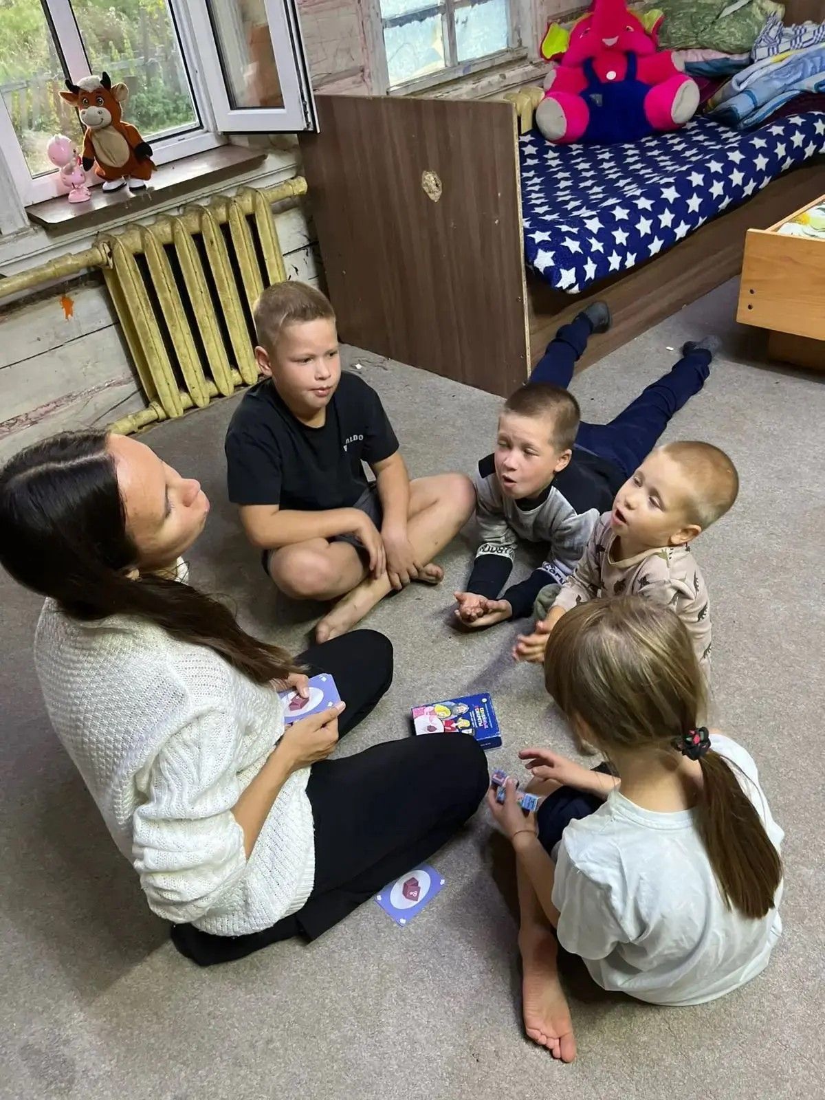 Специалисты КЦСОН «Эмет» проводят выезды для поддержки семей с детьми