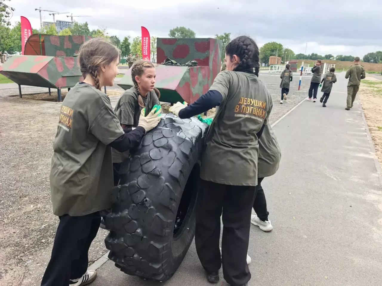 Школьницы из Татарстана доказали, что патриотизм не зависит от пола