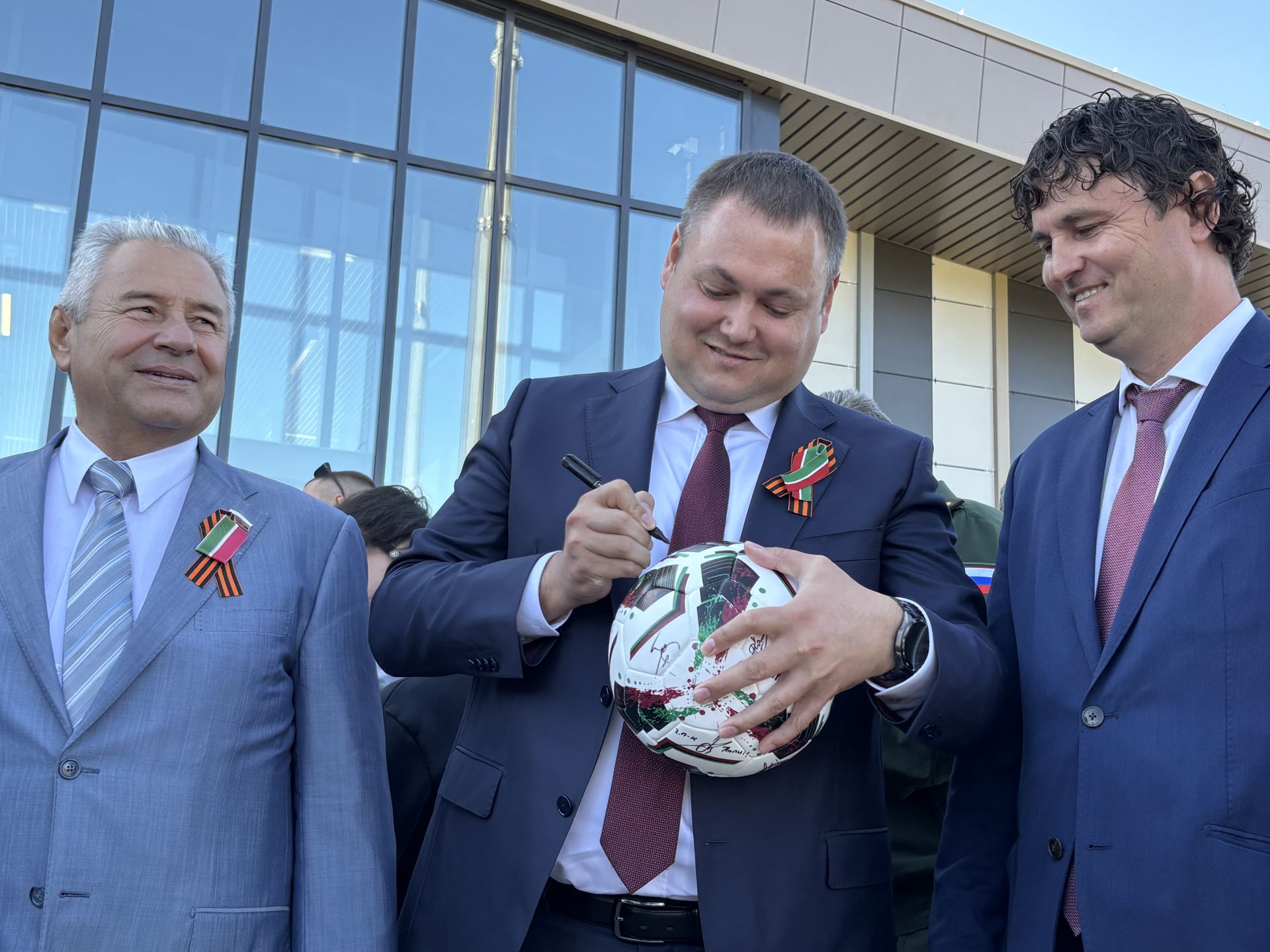 В Высокой Горе открыли административно-бытовой корпус стадиона «Вершина»