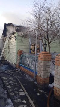 Огонь охватил дом на две семьи в Пановке