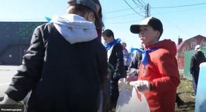 Школьники и воспитатели района вышли на субботник