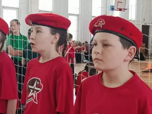 Зарница 2.0 в школе №4 объединила учеников в командной игре