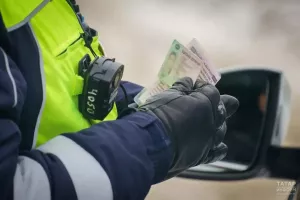 МВД предложило останавливать экзамен на права за использование телефона