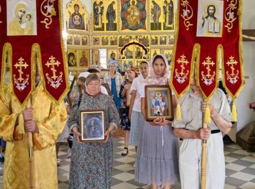 В районе продолжают традицию крестного хода