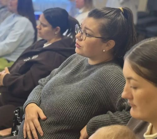 В Высокой Горе для будущих мам организовали встречу со специалистами