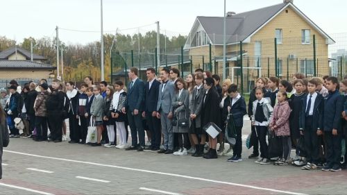 В Высокогорском районе открыли памятник Учителю