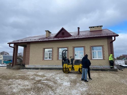 Глава Высокогорского района показал, как идет строительство объектов в селах