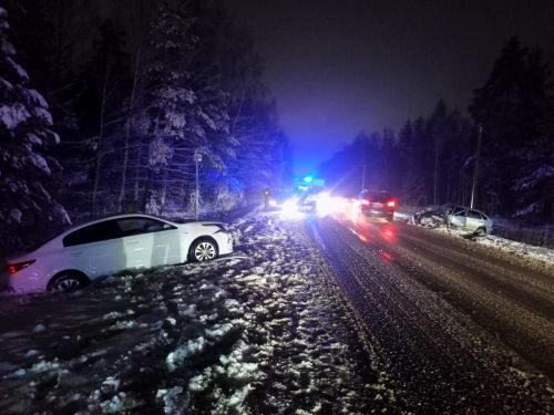 Двое детей пострадали в столкновении авто в Высокогорском районе