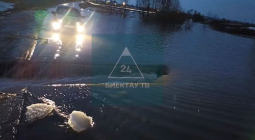 У Шапшей размыло водой дорогу