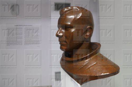 Юрий Гагарин: у 16 челнинцев в паспортах записаны имя и фамилия легендарного космонавта