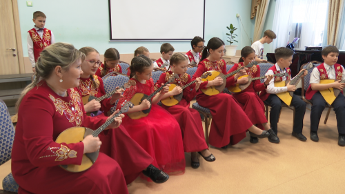 Ансамбль «Жемчужинки» – лауреат районных, республиканских и российских конкурсов