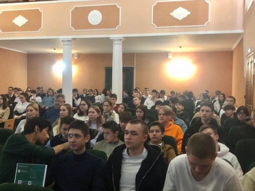 Более 700 вакансий работодатели предлагают жителям Высокогорского района