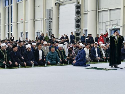 Республиканский ифтар в «Казань Экспо» объединил более 11 тысяч мусульман со всего Татарстана
