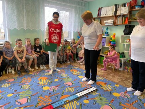Чернышевские педагоги и воспитатели сдают нормы ГТО