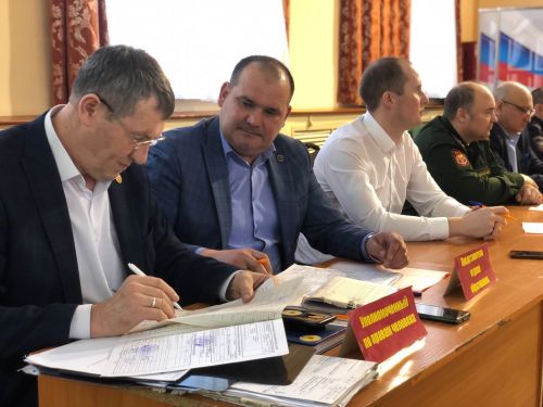 В Высокогорском районе молодые люди сегодня проходят этап весенней призывной комиссии