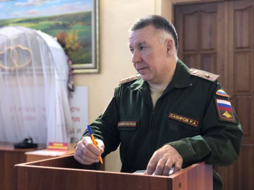 В Высокогорском районе молодые люди сегодня проходят этап весенней призывной комиссии