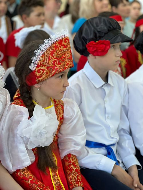 Интернациональная встреча трёх школ прошла в Алан-Бексере
