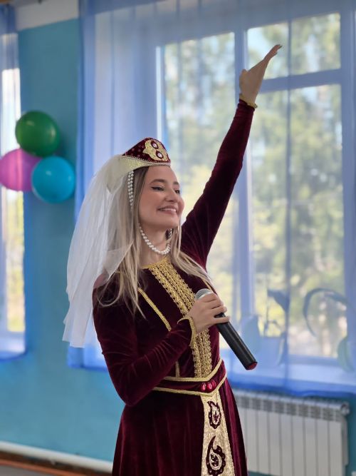 Интернациональная встреча трёх школ прошла в Алан-Бексере