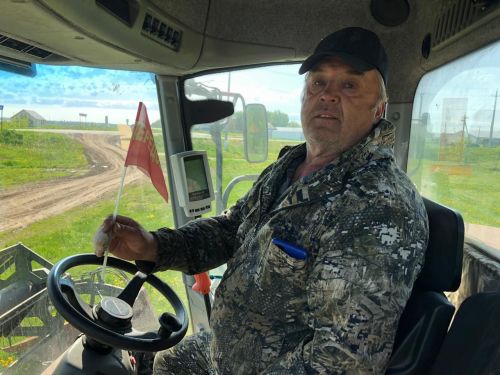 «Хлеб и корма — всему голова»: аграрии Высокогорского района опережают сроки