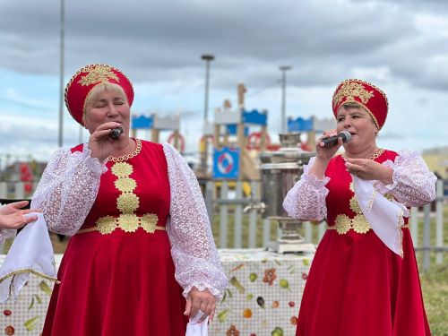 На майдан парка «Заказанье» вышли артисты — старт традиционному празднику «Сабантуй» дан!