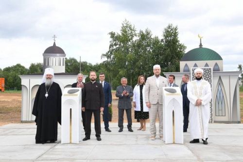 Рустам Минниханов дал старт строительству духовного комплекса на территории ДРКБ